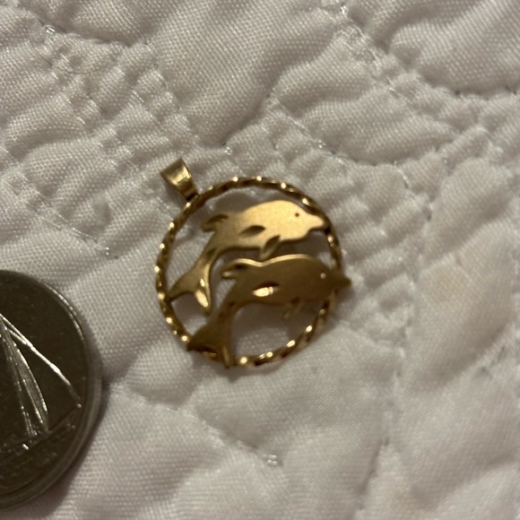 Vintage 14kt Gold Dolphin Pendant - Picture 3 of 6